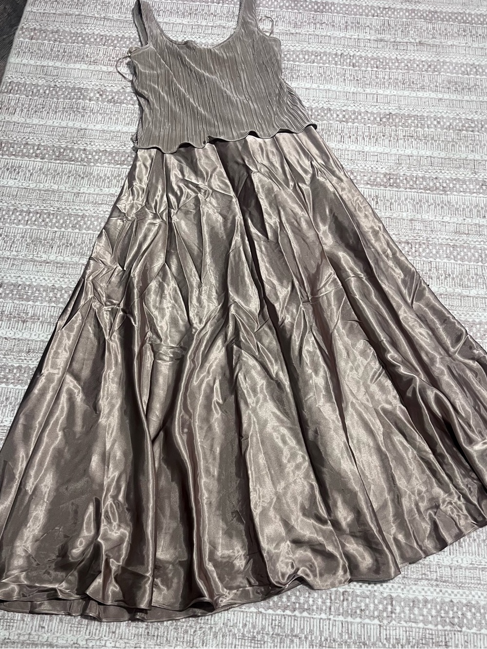 Jackie Jon New York Taupe Pleated Formal Evening Gown Size 10